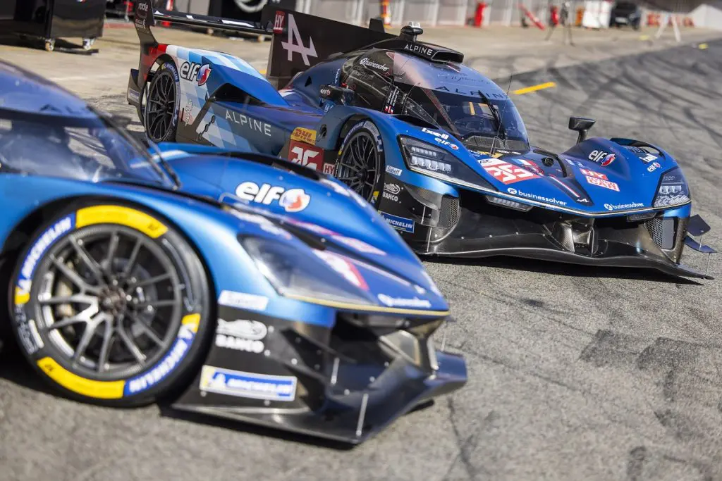 Alpine A424