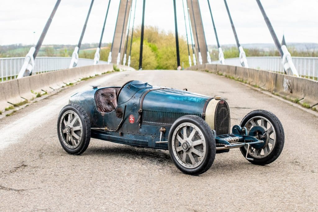 De Lamborghini a Bugatti: Novo biopic vai levar a história de Ettore Bugatti ao grande ecrã.