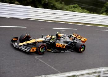 McLaren assume objetivo do quarto lugar no Mundial de F1 após duplo pódio no Japão