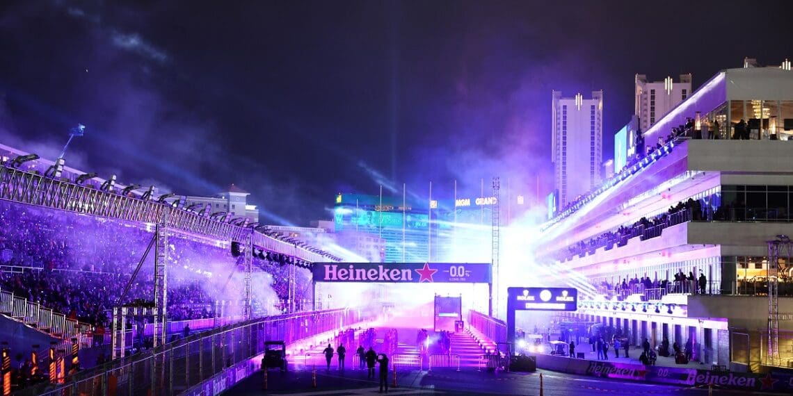 Vídeo: A sumptuosa cerimónia de abertura do GP de Las Vegas de F1