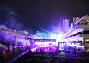 Vídeo: A sumptuosa cerimónia de abertura do GP de Las Vegas de F1