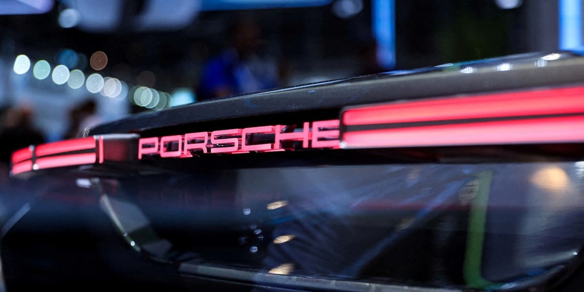 Porsche’s China Overhaul! Luxury Brand Pulls Back as Local EV Giants Take Over – Bold Retail Restructure in the Face of Declining Sales