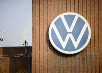 Volkswagen’s €4 Billion Cost-Cutting Tsunami! Wage Cuts, Factory Closures, and Job Security at Stake