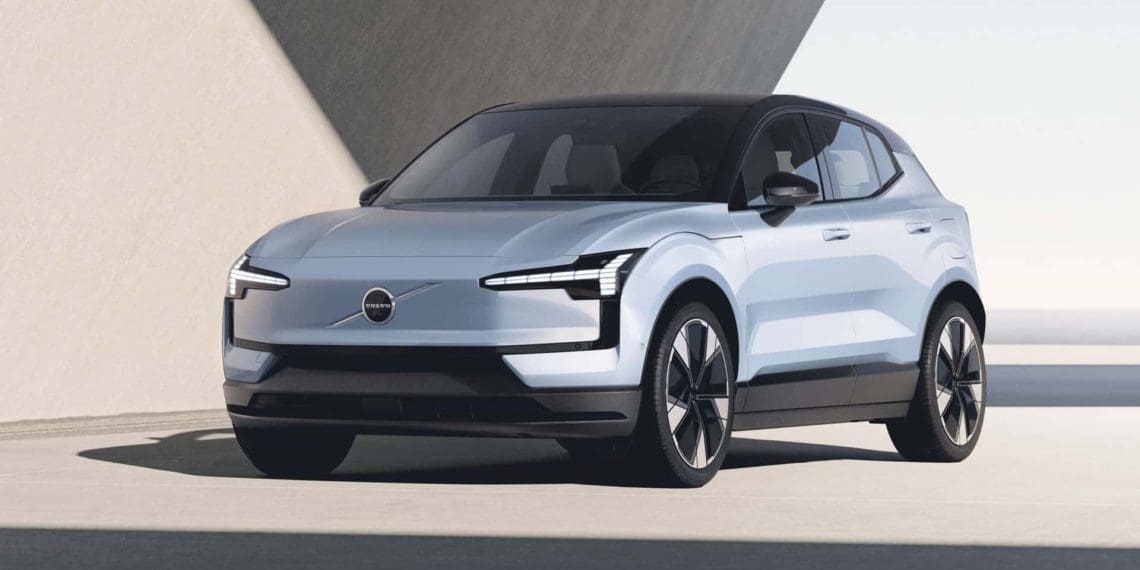 Crisis in Europe’s Car Market! Automakers Plunge Into First Sales Slump in Two Years – EVs in Free Fall