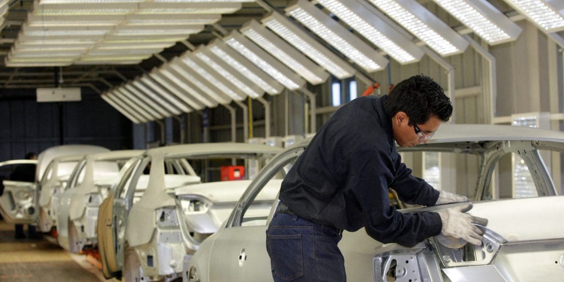 Day after day, Volkswagen’s crisis worsens, with its name and brand dragged through the mud in public opinion and in its structure