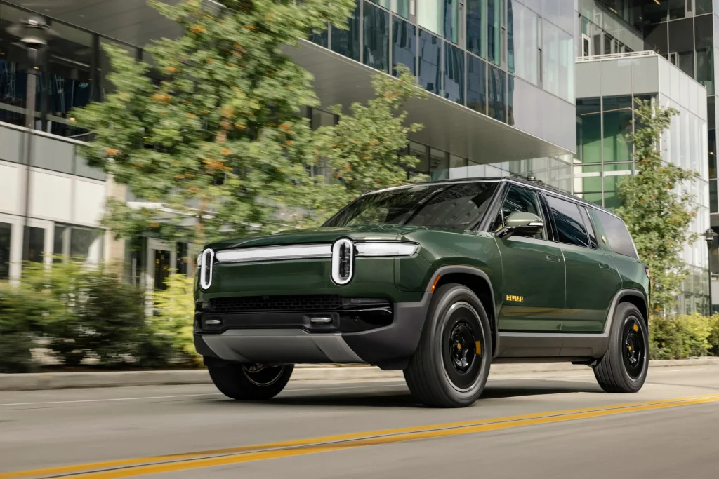 Parceria Poderosa: Rivian e Volkswagen Anunciam Joint Venture de 5,8 Mil Milhões de Dólares em Veículos Elétricos para Revolucionar o Futuro Elétrico