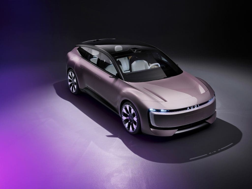 Audi lança nova marca de elétricos para a China e apresenta o AUDI E