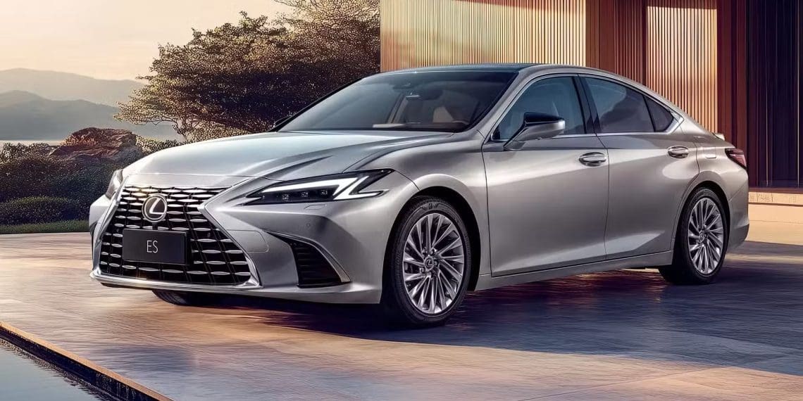 Lexus ES Gets a Facelift for China: A Luxury Sedan That’s Still Going Strong