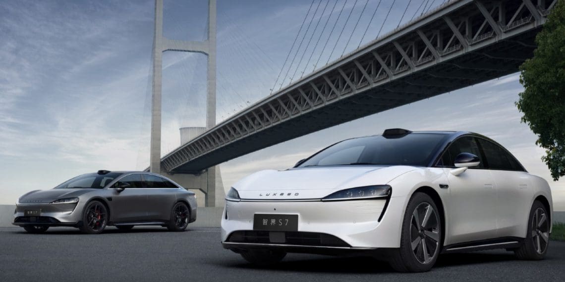Luxeed S7 é o novo elétrico da Chery e da Huawei para o mercado chinês