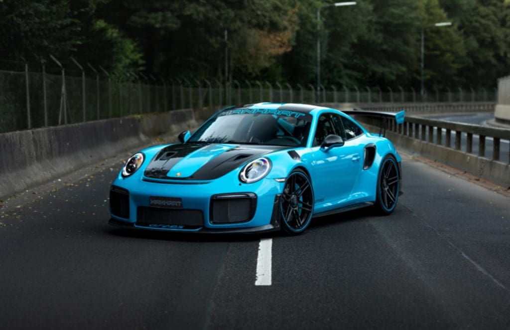 Porsche 911 GT2 RS da Manhart com muito estilo e 945 cv