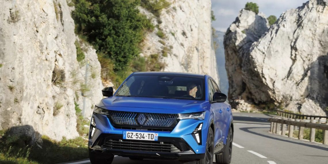 Já pode encomendar o novo Renault Rafale E-Tech 4X4 híbrido plug-in com 300 cv
