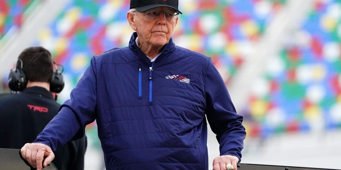 Joe Gibbs Racing Eases Dirt Racing Ban After Chase Briscoe’s Arrival