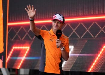 Lando Norris stuns Formula 1 by giving up Qatar sprint win to teammate Oscar Piastri – “Oscar helped me when I needed it”