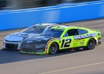 Ryan Blaney’s Gritty Fight Falls Short as Teammate Logano Seals Third NASCAR Championship in Phoenix