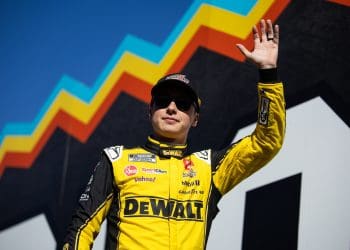 Christopher Bell Pays Tribute to Retired Teammate Martin Truex Jr.: «An Idol Who Did It His Way»