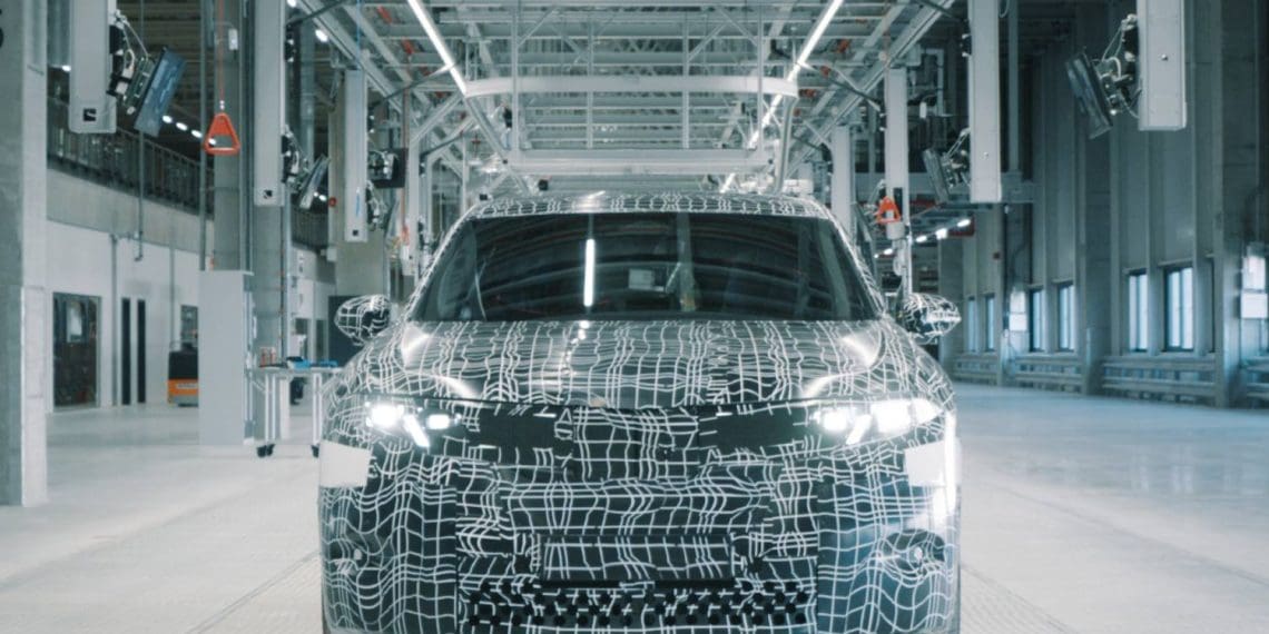 BMW já produziu os primeiros Neue Klasse X