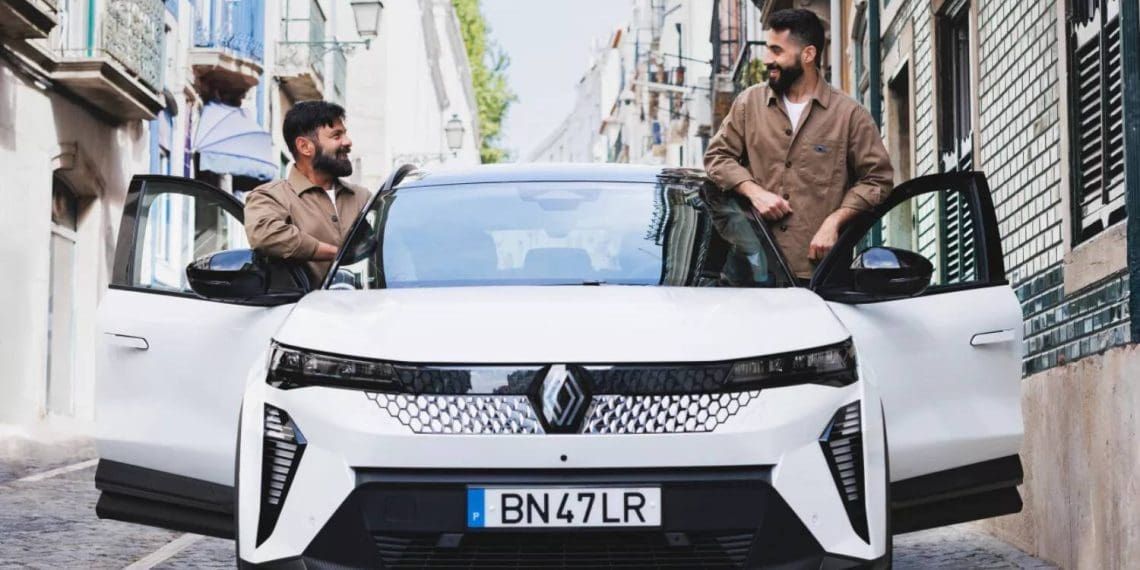 Renault promove reciclagem com peça de arte única