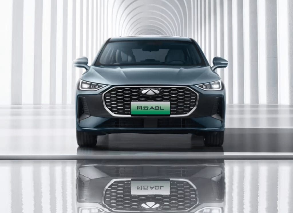 Chery Fulwin A8L é o novo híbrido plug-in de autonomia recorde