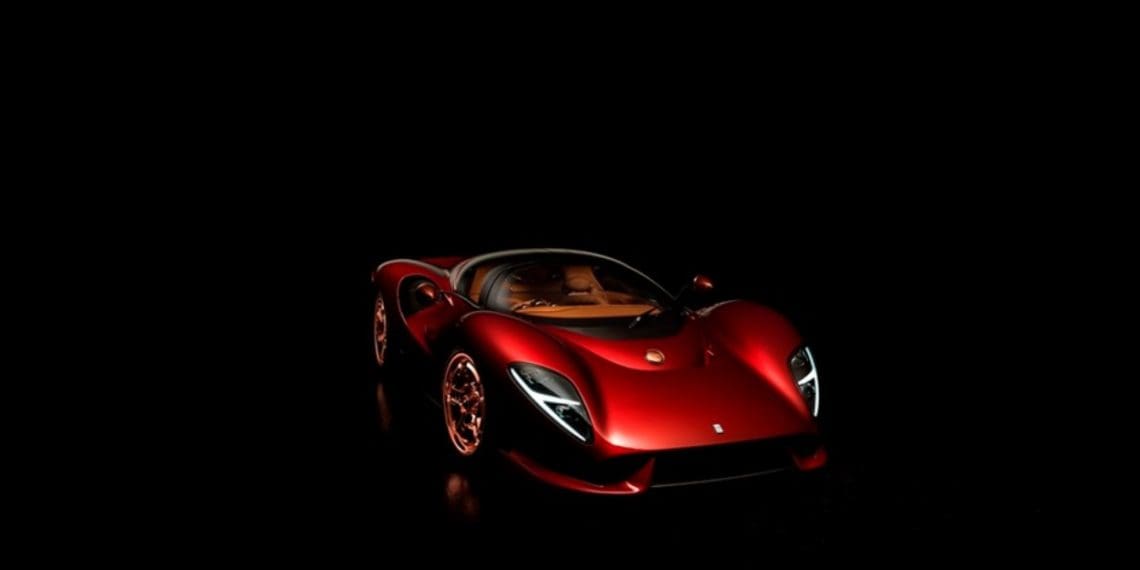 De Tomaso concluiu o primeiro P72 com especificações de produção