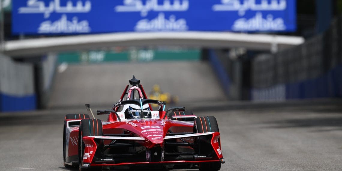 Rowland Leads Nissan 1-2 in São Paulo as Formula E Kicks Off with Blistering Pace