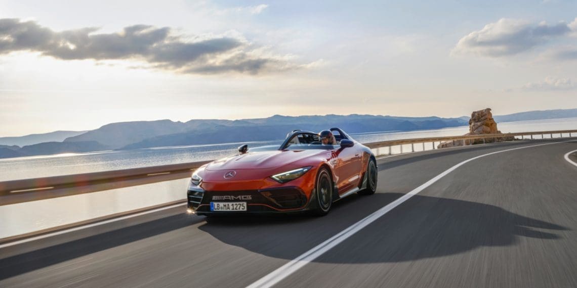 Mercedes-AMG apresenta o PureSpeed o primeiro modelo da série Mythos
