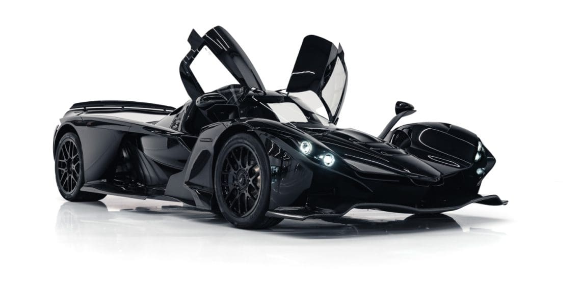 Praga entrega o primeiro Bohema, o superdesportivo de 700 cv