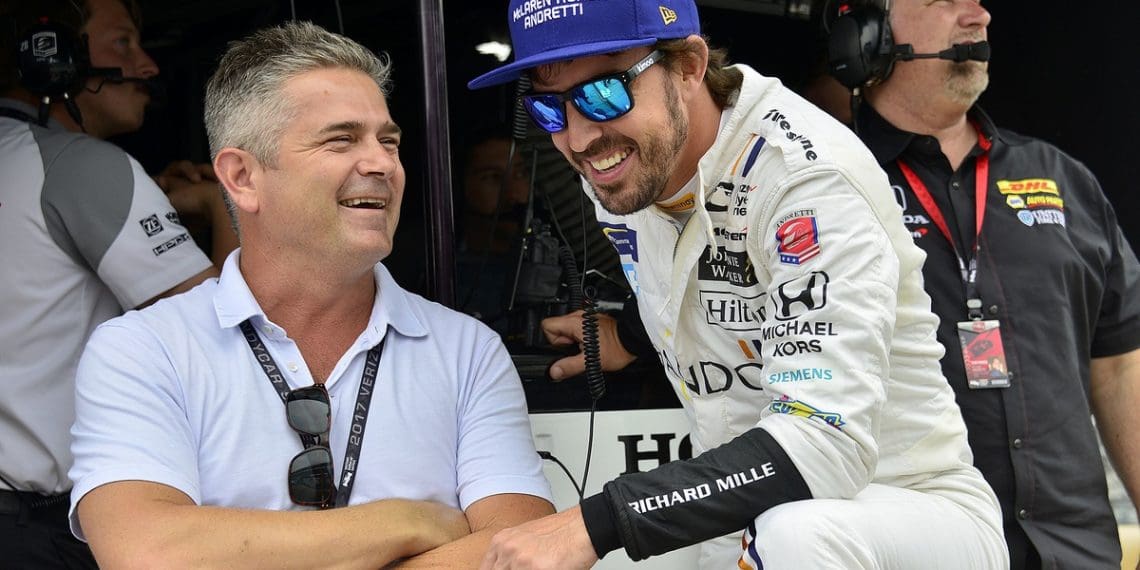 Gil Was Always With Us»: McLaren’s Stellar Triumph Dedicated to Late Racing Icon Gil de Ferran