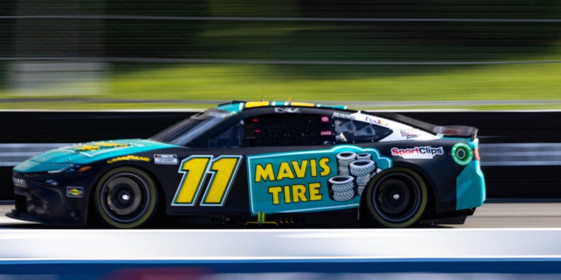 From Brushstrokes to Vinyl Wraps: The Colorful Evolution of NASCAR’s Paint Schemes