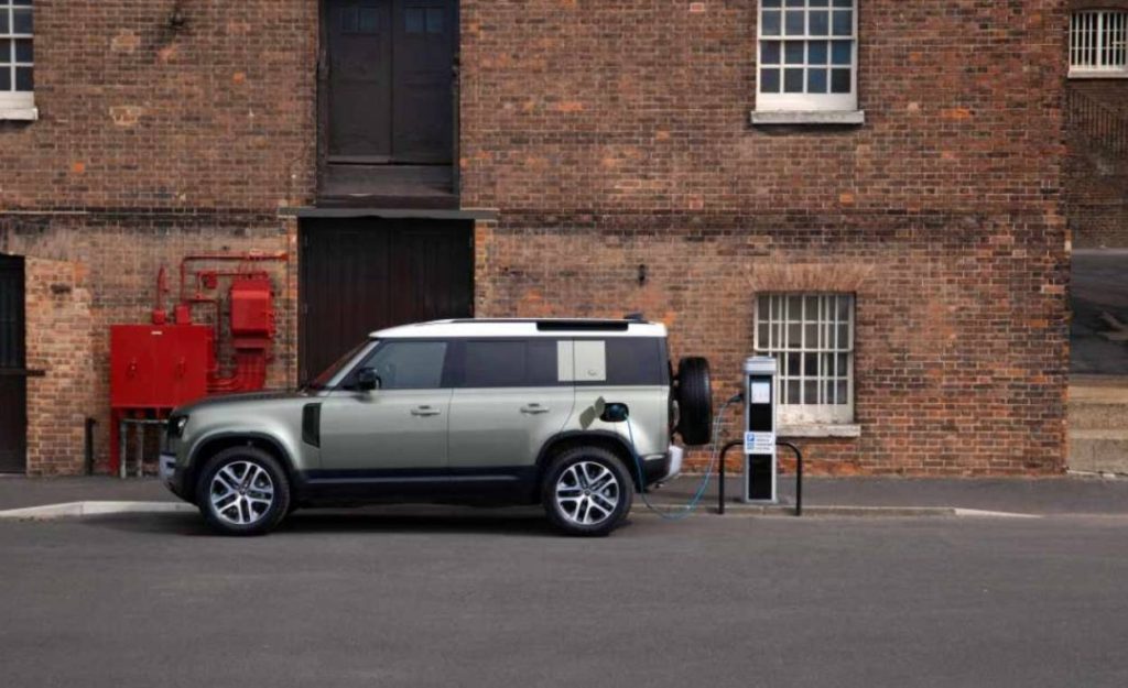 Nova geração do Land Rover Defender vai trazer versão 100% elétrica