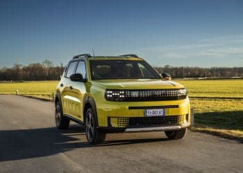 Fiat Grande Panda Hybrid já pode ser encomendado