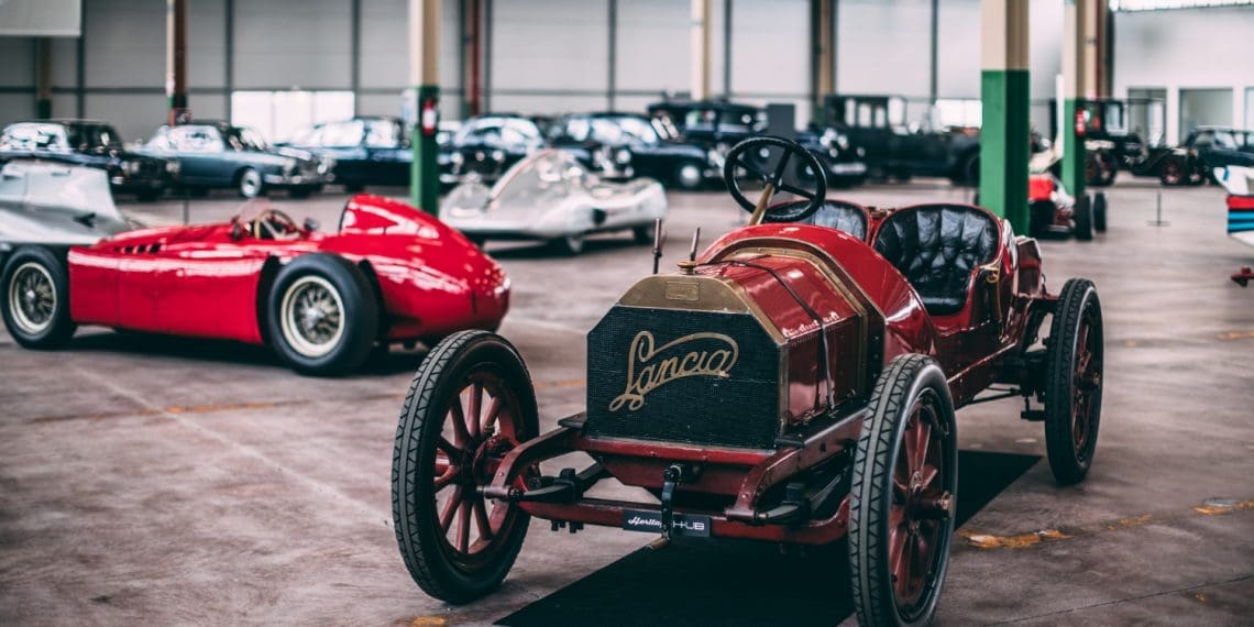Heritage Hub da Stellantis fechou 2024 com recorde de visitas e eventos