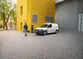 VW Caddy eHybrid já está disponível no mercado nacional: conheça o preço