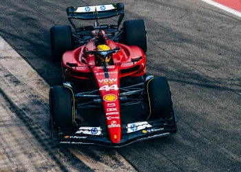 VIDEO – Lewis Hamilton Gears Up with Ferrari: Intensive Barcelona Test Prepares Seven-Time Champion for 2025