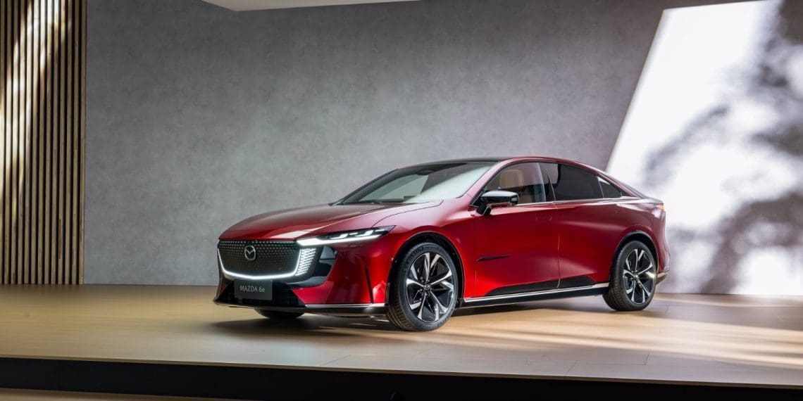 Mazda6 renasce elétrico e com  autonomia até 552 km