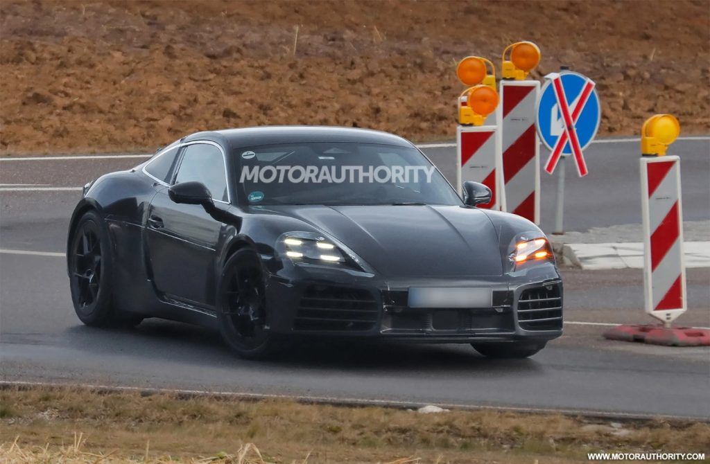 Porsche 718 Cayman elétrico “apanhado” em testes