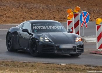 Porsche 718 Cayman elétrico “apanhado” em testes