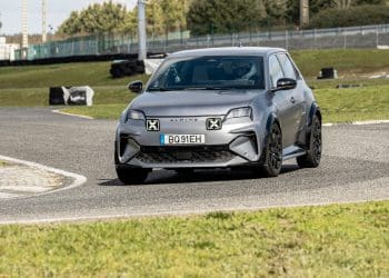 Guiámos o Alpine A290: rápido e sempre que necessário furioso