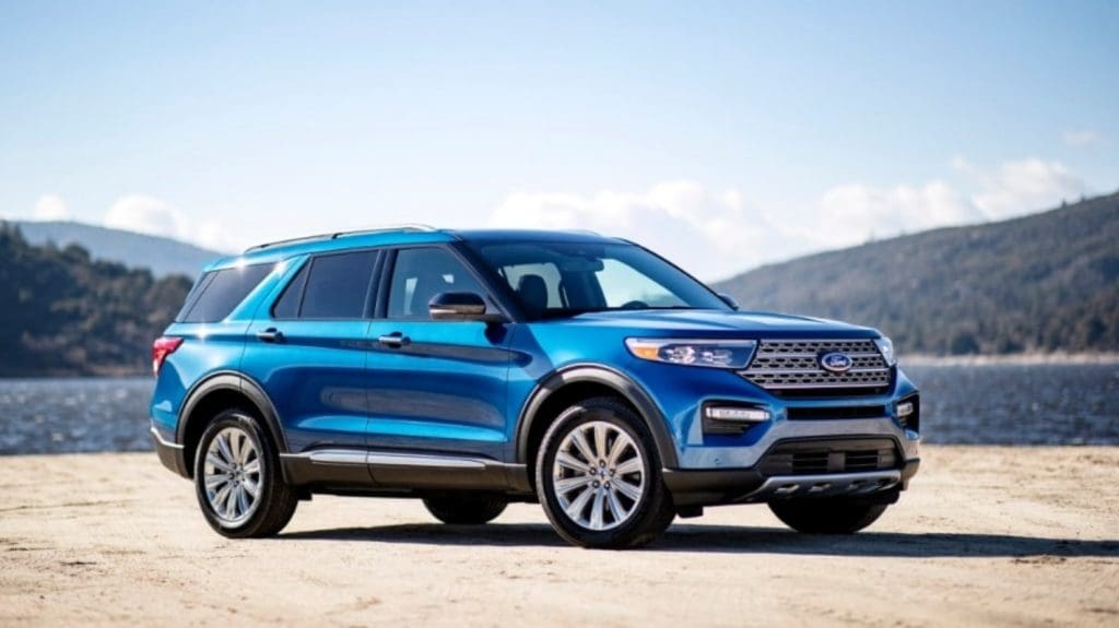 Ford chama às oficinas nos EUA mais de 240 mil veículos