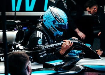 VIDEO – Unveiling the Future of F1: Mercedes W16 Takes First Laps in Pre-Season Bahrain Circuit