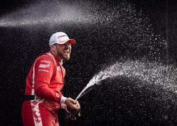 Oliver Rowland Dominates Jeddah Race 2 to Extend Championship Lead