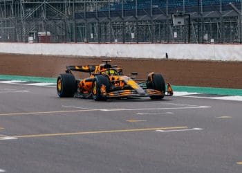 VIDEO – McLaren Stuns F1 Fans with Surprise MCL39 Reveal in Striking Camo Livery