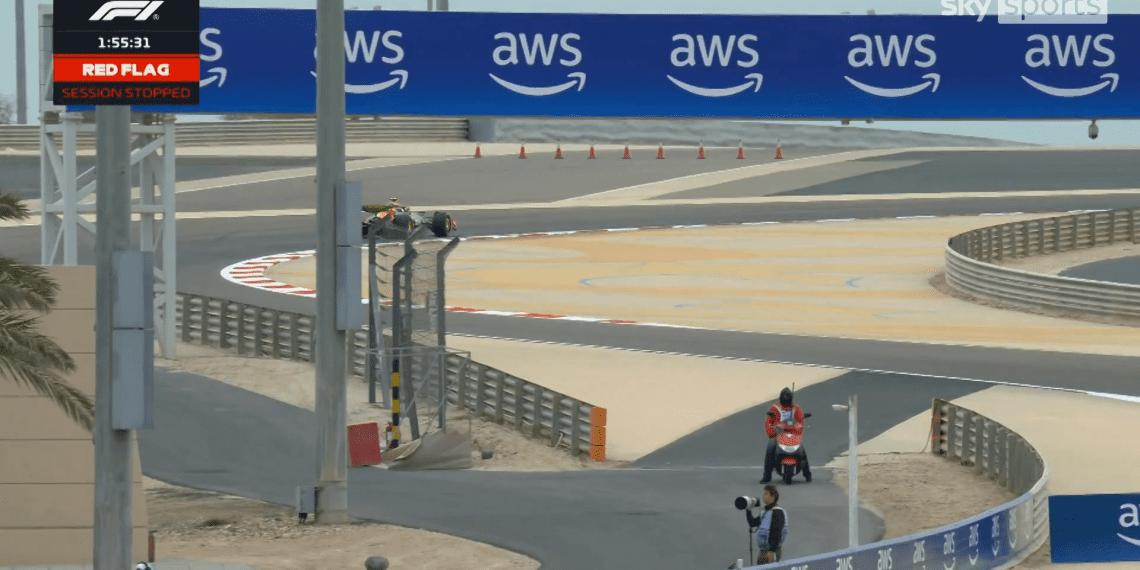 VIDEO – Unexpected Power Outage Halts First Day of F1 2025 Pre-Season Test