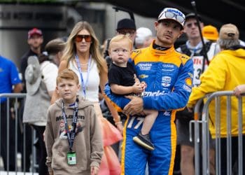 Kyle Larson’s Son Critiques His Superspeedway Skills Despite Motorsports Championship Title