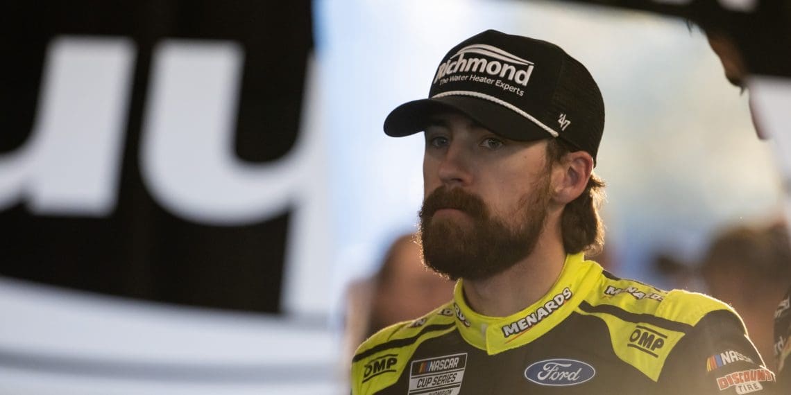 Ford Dominates Top Spots in Atlanta’s Cup Series Qualifying: Ryan Blaney Snares Pole Position