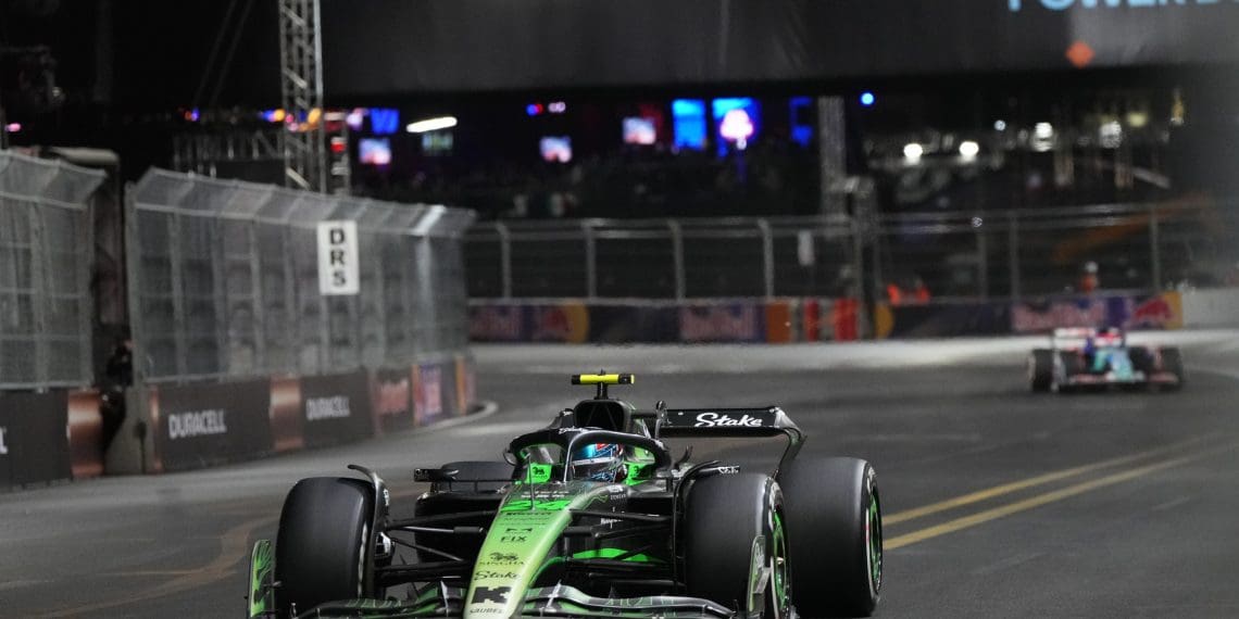 Sauber to Auction Off 2025 Show Car at F1’s First-Ever Collective Launch Event