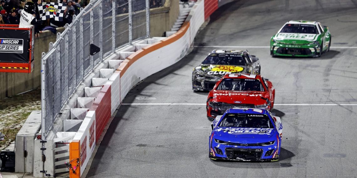 Kyle Larson’s Clash Nightmare: From Contender to 17th-Place Struggle at Bowman Gray