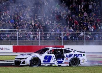 VIDEO: Chase Elliott Dominates The Clash at Bowman Gray, Seals Victory With Jaw-Dropping Burnout