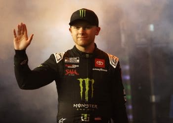 Racing Toward a Legacy: Ty Gibbs Channels Grandfather’s Poise in NASCAR Transformation