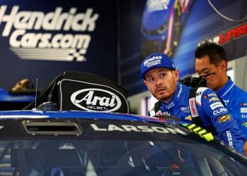 Jeff Gordon Sounds the Alarm on Kyle Larson’s Superspeedway Struggles: Is the Daytona 500 Curse Real?