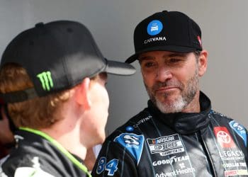 Kevin Harvick Defends Jimmie Johnson’s Daytona 500 Performance, Using Dale Earnhardt’s 1990 Misfortune to Justify ‘Lucky’ Wins